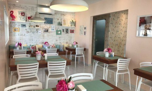 Confeitaria Artesanal e Cafeteria