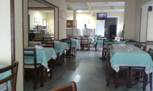 Restaurante maravilhoso trabalha de 2ª a 6ª somente almoço – Muito Lucrativo