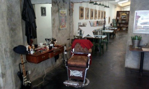 Barbearia de luxo muito bem localizada no Morumbi