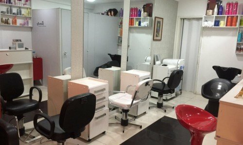 Salão de Beleza e esmaltaria