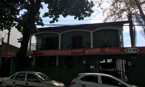 Excelente restaurante – ao lado de shopping center