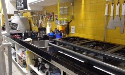 Cafeteria toda montada
