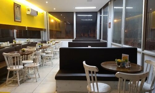 Cafeteria toda montada