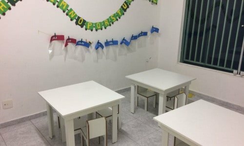 Escola a venda