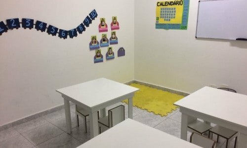 Escola a venda