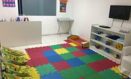 Escola a venda