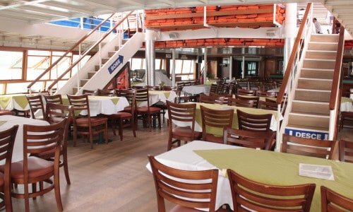 Barco Para 417 Pessoas, 3 Bares, Cozinha Industrial