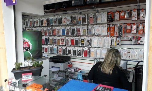 Loja de assistência técnica e acessórios para smartphone e tablet