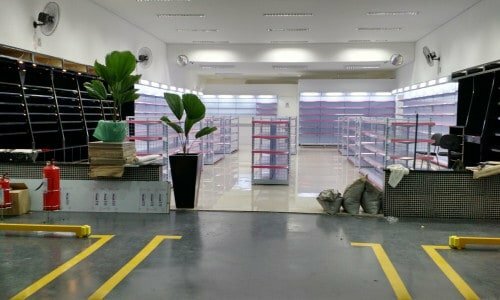 Móveis / Estrutura completa para perfumaria / farmácia