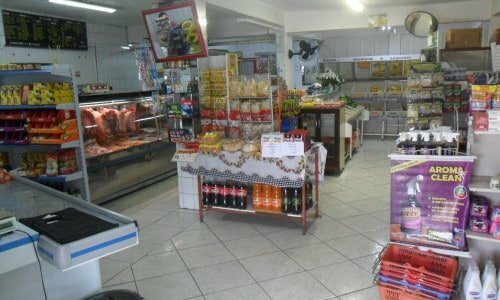 Ponto Comercial com instalações para Mercado, Açougue e Assados