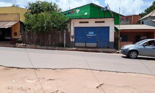 Vende-se um ponto comercial