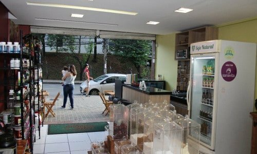 Vendo ou troco Loja de Produtos Naturais com Lanchonete – Bairro Buritis