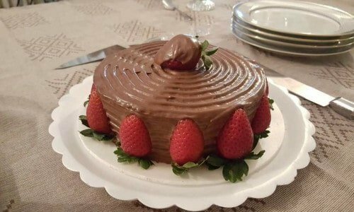Confeitaria, café e fábrica de bolos, tortas, doces e salgados
