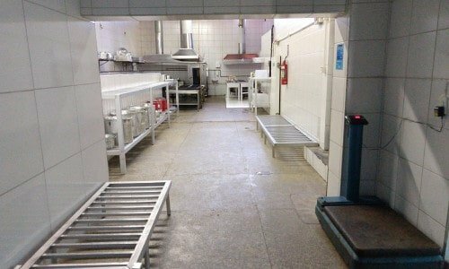 Cozinha Industrial Completa Pronta para produzir 10 refeições dia