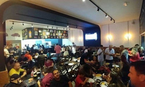 Empório com espetaria