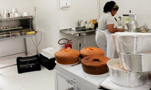 Loja e Ponto Comercial Montados Delicatessen com enfase em Bolos Caseiros