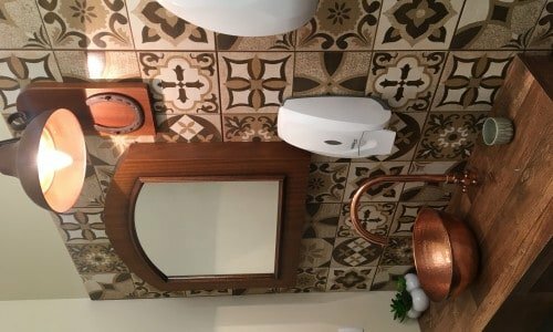 Vende-se Esmlteria na Granja Viana