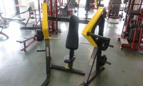 ACADEMIA BEM LOCALIZADA