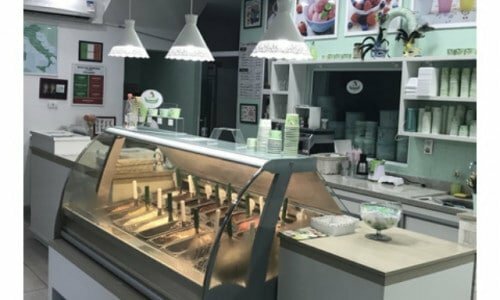 Linda gelateria italiana