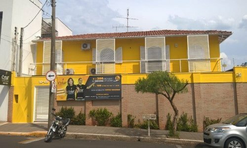 Maior rede de escolas especializada em língua portuguesa do Brasil