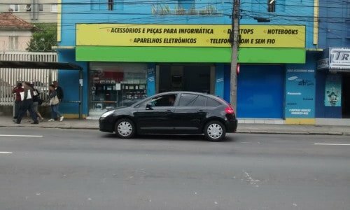 Ponto comercial eletrônica e informática em Curitiba – Loja e oficina