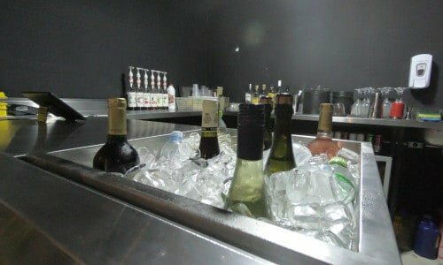 Vende-se Bar de Drinks e Vinhos