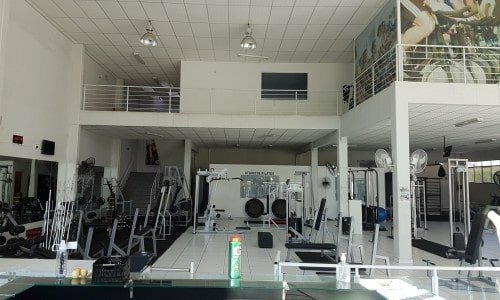 VENDO ACADEMIA 800M2 TODA EQUIPADA