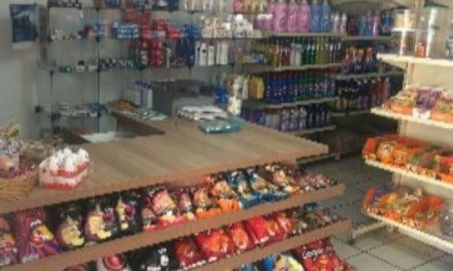 Vendo Mercadinho com Lanchonete
