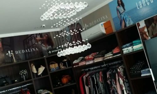 Loja de roupas de grife masculina e feminina