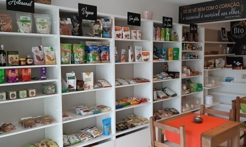 Restaurante, café e empório de produtos naturais