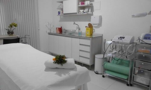 VENDE-SE CLÍNICA DE ESTÉTICA E DEPILAÇÃO DE PORTA FECHADA