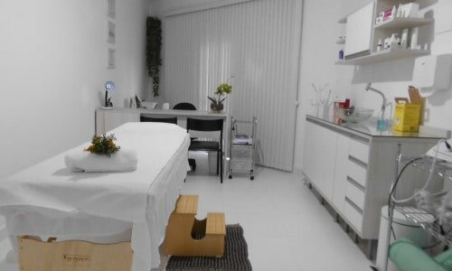 VENDE-SE CLÍNICA DE ESTÉTICA E DEPILAÇÃO DE PORTA FECHADA