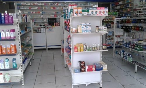 Vende-se Drogaria completa, com Farmácia Popular ativa e mais de 30 anos de funcionamento em Marília-SP