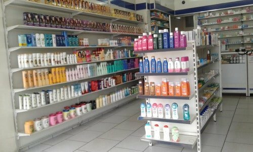 Vende-se Drogaria completa, com Farmácia Popular ativa e mais de 30 anos de funcionamento em Marília-SP