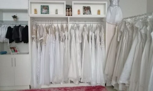 VENDE-SE LOJA DE ALUGUEL DE VESTIDOS