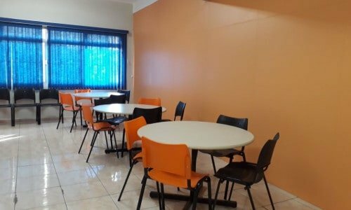 Vendo total ou parcial Cursinho pré vestibular e vestibulinho