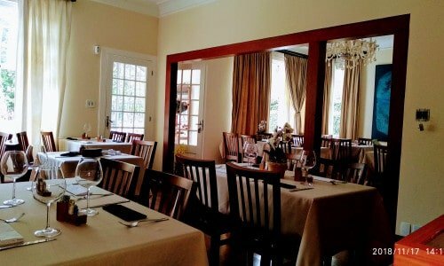 Vende-se restaurante no centro de Petrópolis