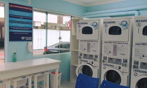 LAVANDERIA SELF SERVICE