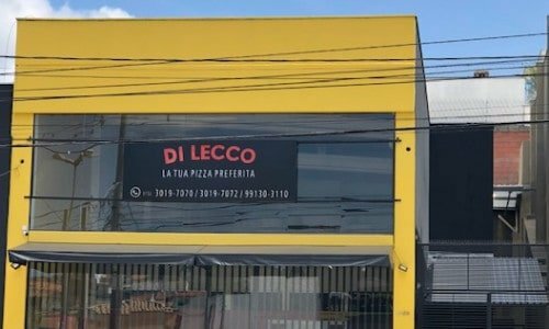 Pizzaria com cozinha central pronta para franquiar