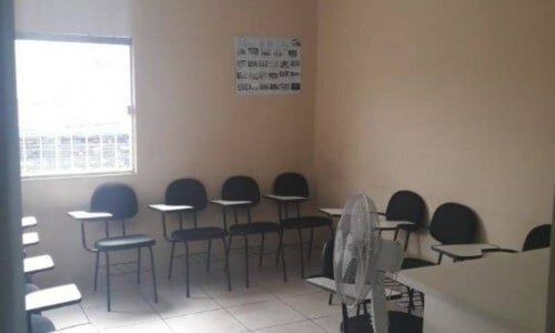 Escola Informática, Inglês e Comunicação e Expressão