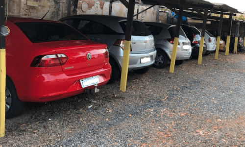 Estacionamento e Lava Rápido