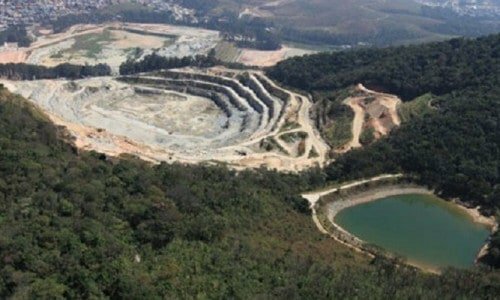 Pedreira calcário dolomítico e cimento