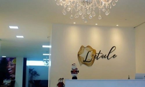 Salão de beleza, equipado, amplo, luxuoso, moderno, espaço para cabeleireiro, esmalterira, espaço da make, Jardim de inverno com plantas naturais, projeto de iluminação, escritório ou depósito, móveis vandeveld e ampla carteira de cliente