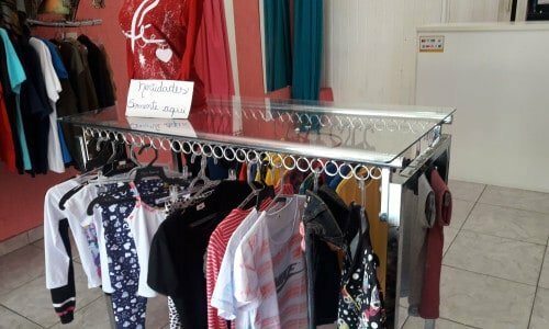 Passo ponto de loja de roupas