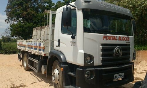 FÁBRICA DE BLOCOS DE CONCRETO