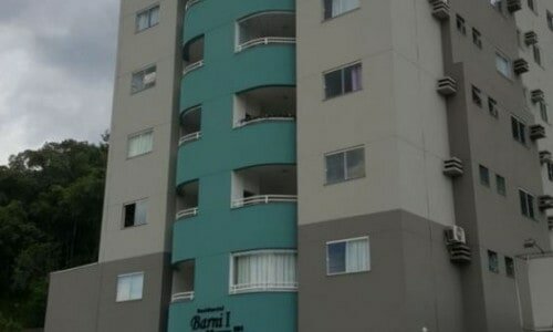 Vende-se Loja de vestidos de festa