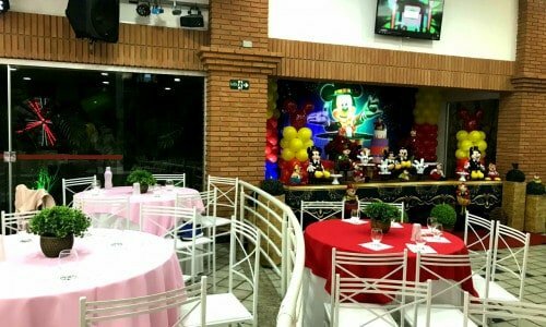 Vende-se ou troca-se Buffet Infantil  com 13 anos de mercado