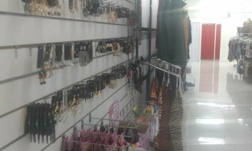 Vendo loja de roupas feminina