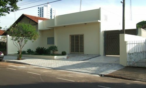 Imobiliária fundada em 1989