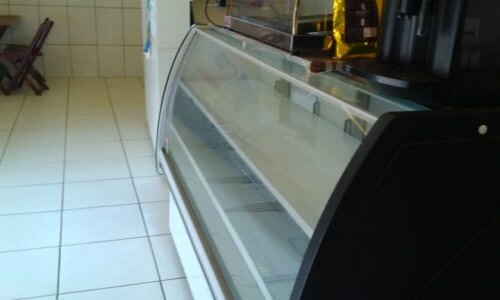 Vende se Lanchonete